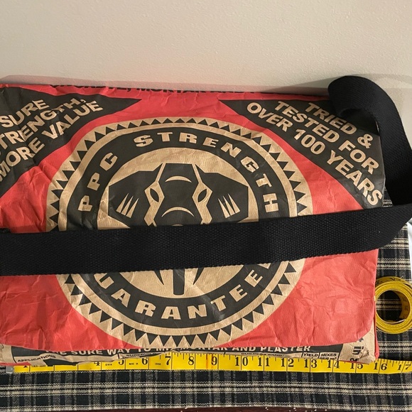 WREN PPC Cement Laptop Bag Upcycled Eco-friendly Elephant South Africa Red #468 - Picture 14 of 16